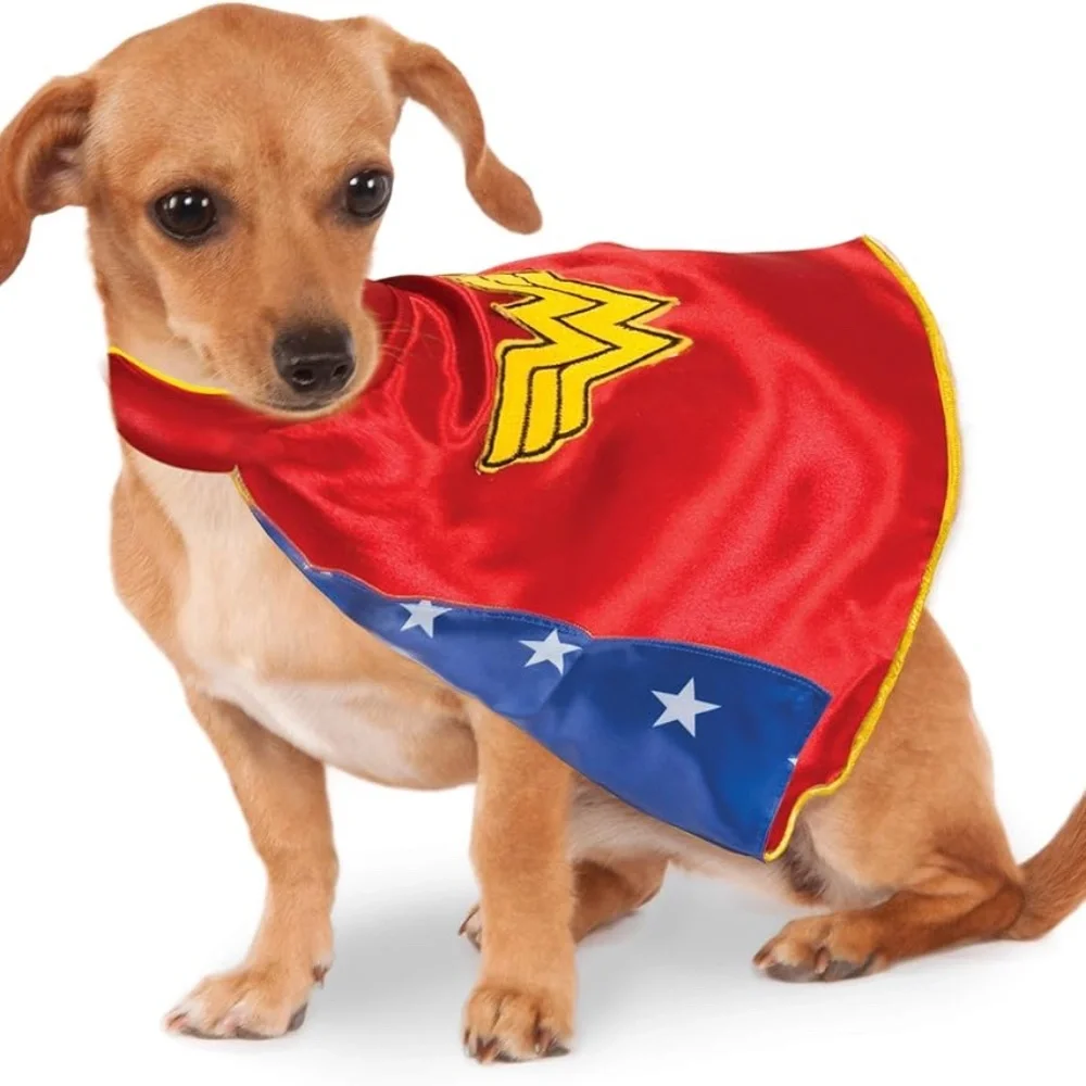 NWOT Rubie,s DC Comics Wonder Woman Pet Cape Size Large